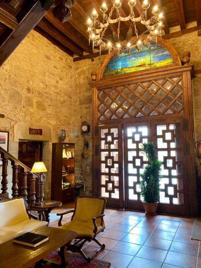 Hotel Tres Coronas De Silos Santo Domingo De Silos Kültér fotó